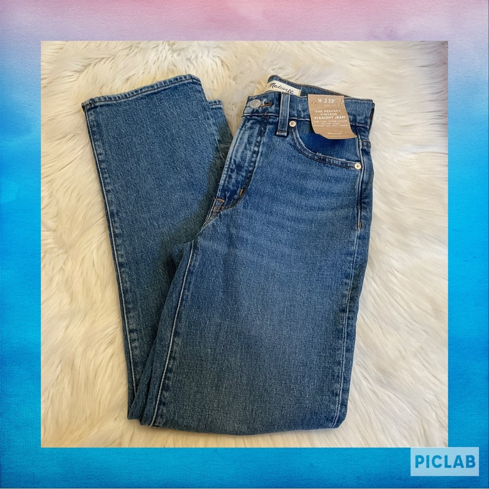 Madewell The Perfect Vintage Straight Jean - NWT - Size 23P